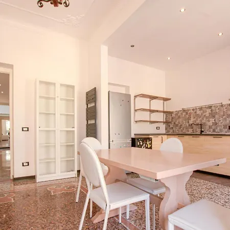 דירה 3 Bedroom In