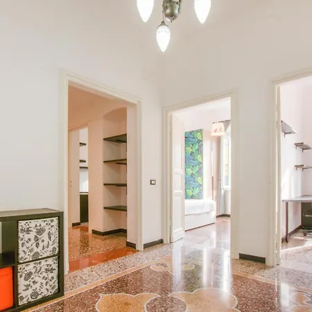 דירה 3 Bedroom In ג'נובה